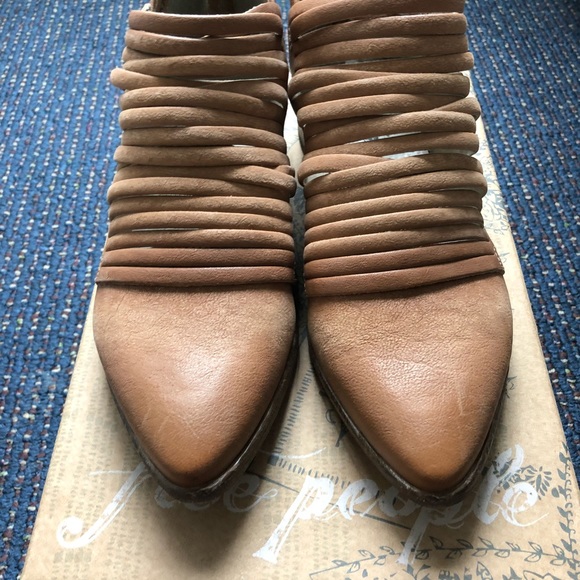 Free people Lost valley ankle boot Sz 7 - Picture 2 of 5
